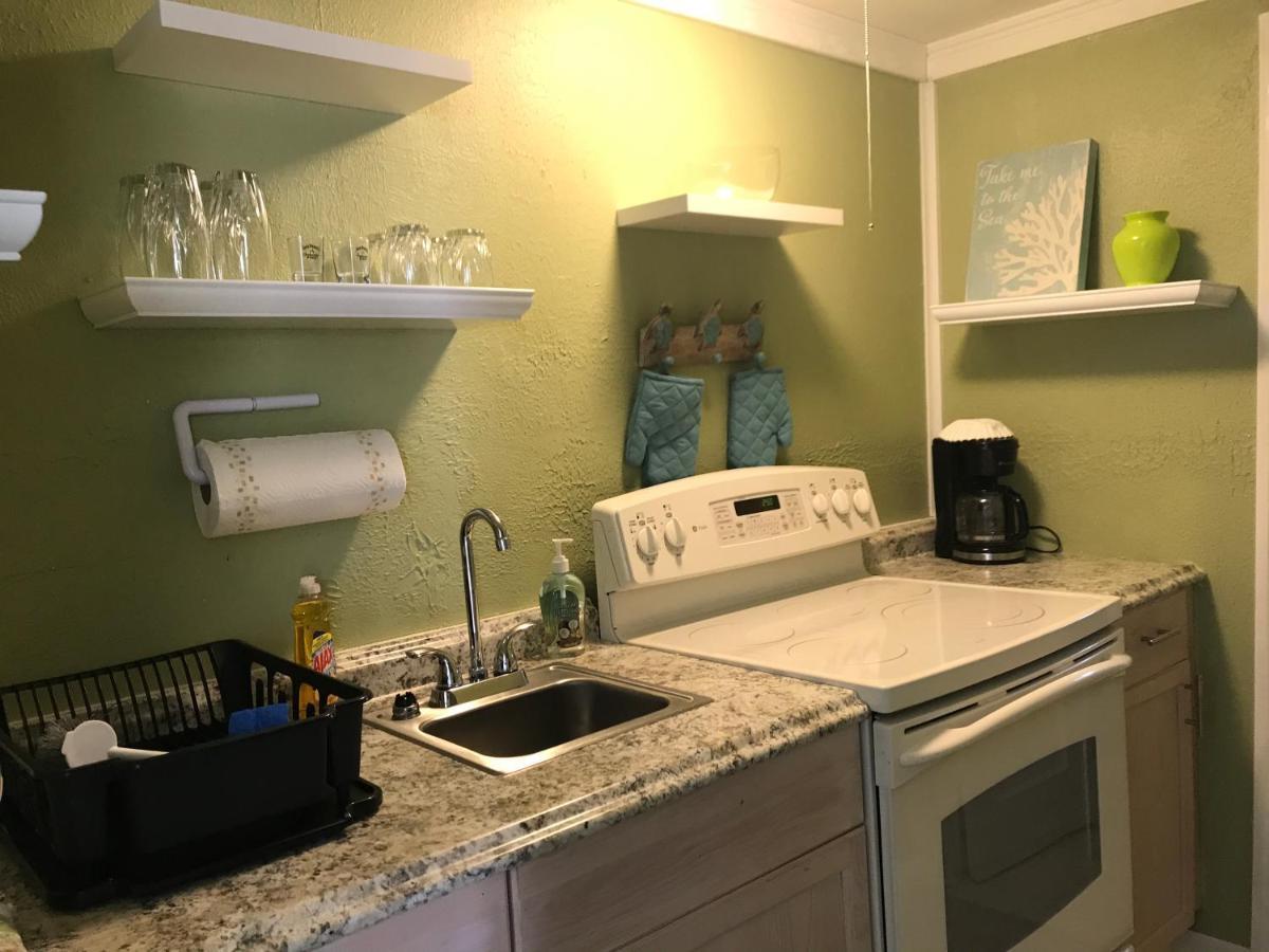 Pelican Island Cottages Себастиан Екстериор снимка